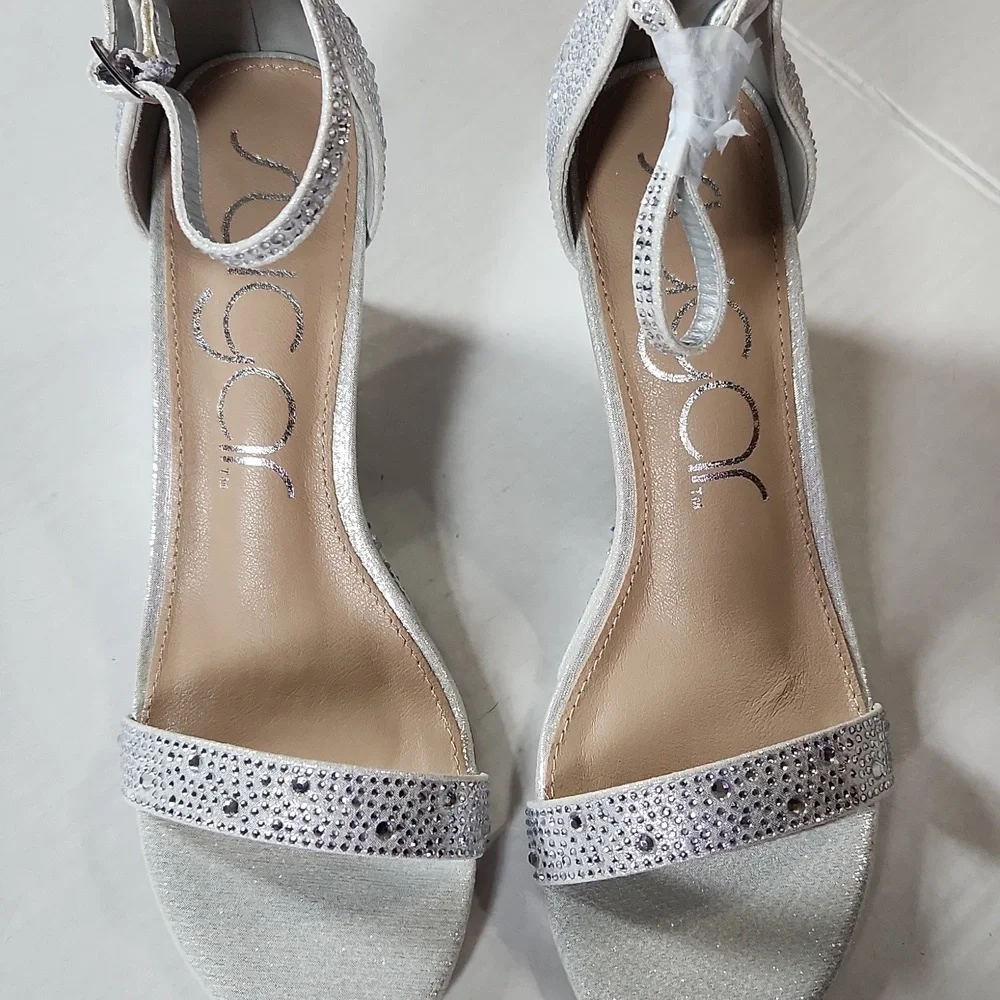 Wedge Gray Sparkle Sandals Buckle Closure - 7.5 NWT